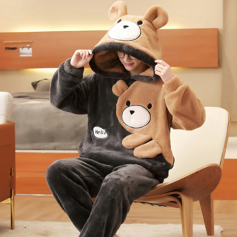 Pyjama doux avec motif ourson