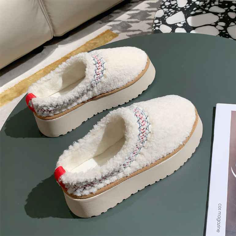 Chausson en peluche semelle large