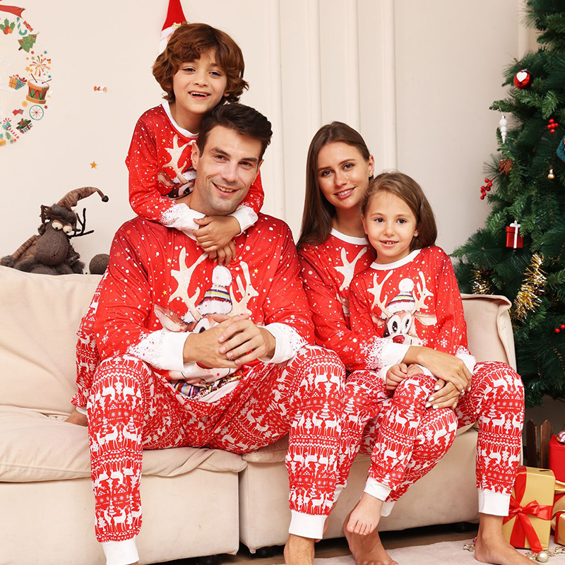 Ensemble pyjama renne de noël pour famille
