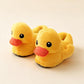 Chausson canard jaune femme, trois quarts