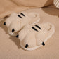 Pantoufles pattes de tigre blanches, paire