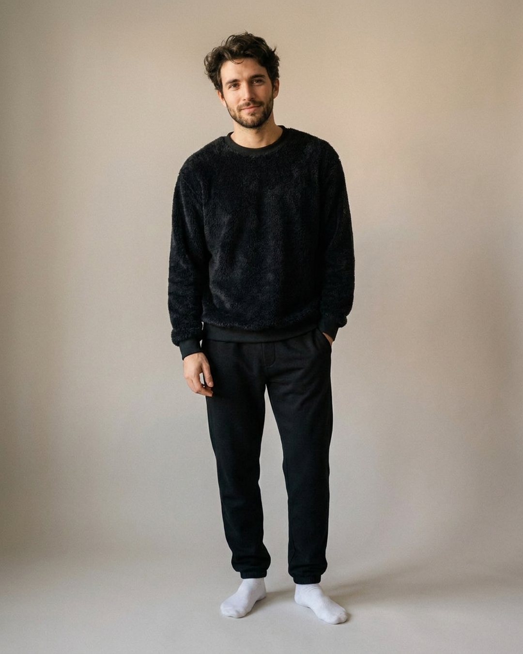 Pull pilou pilou cocooning homme noir, vue en pied