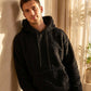 Sweat polaire chaud à capuche noir homme porté, vue rapprochée